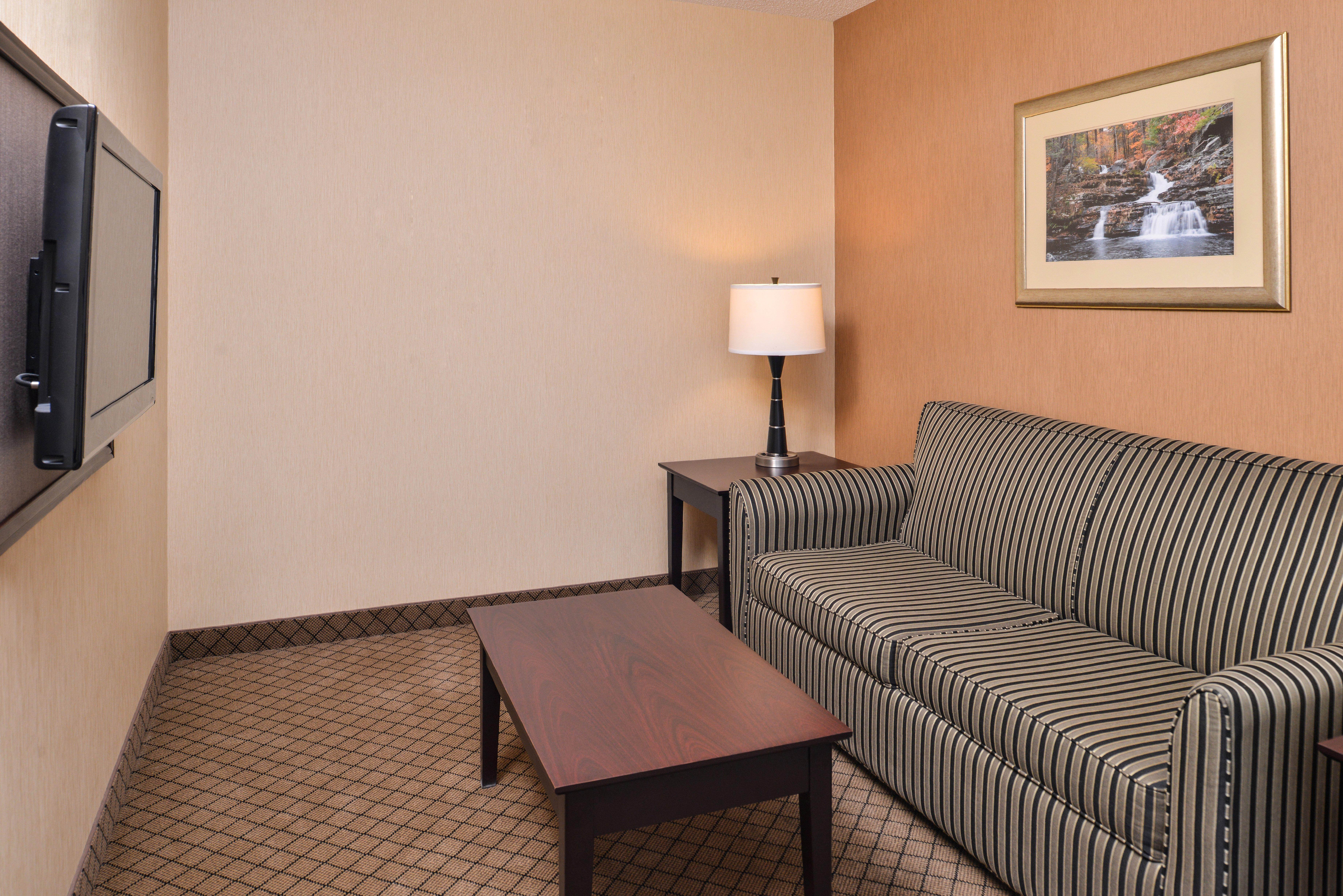 Holiday Inn Express Lewisburg - New Columbia By Ihg מראה חיצוני תמונה