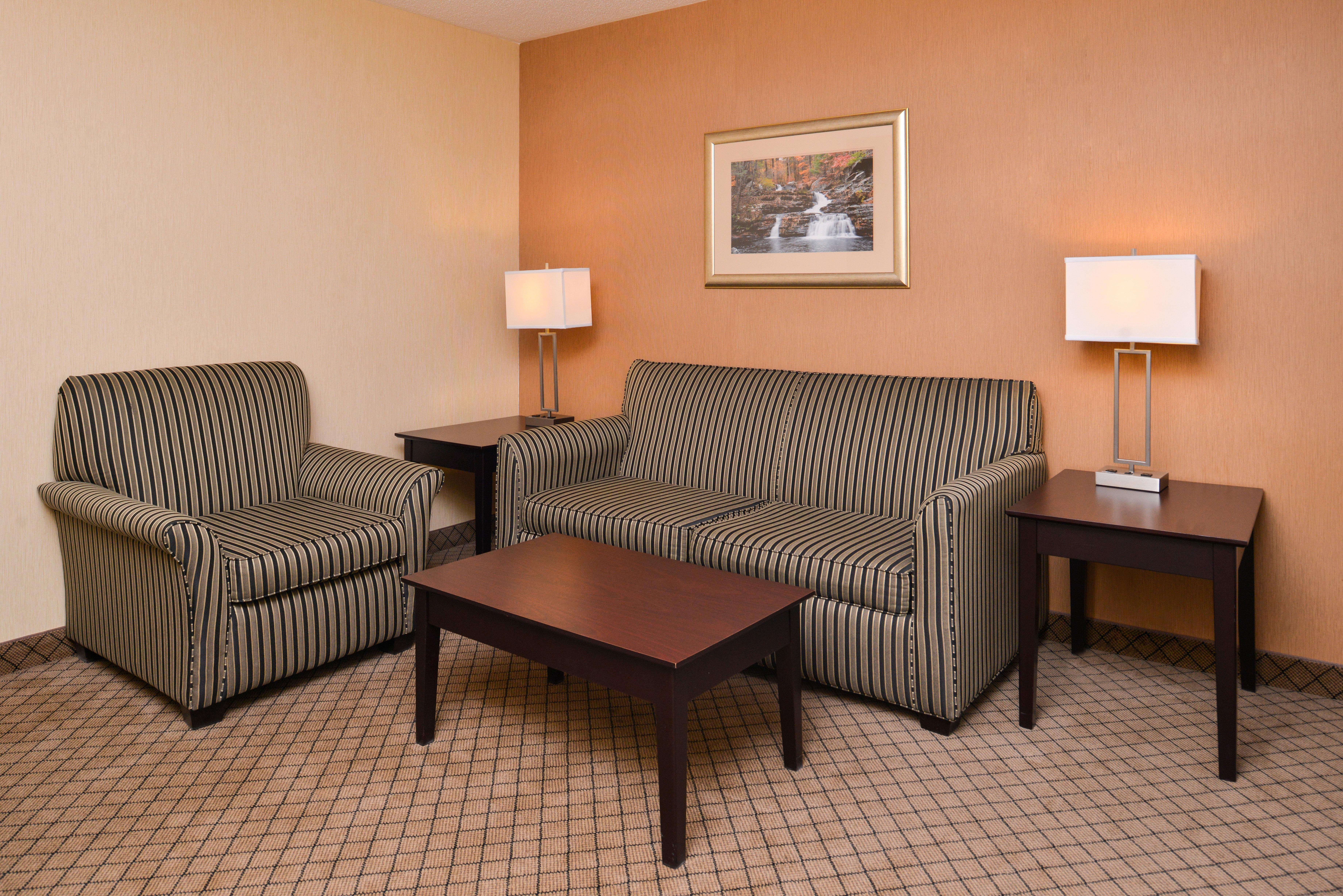 Holiday Inn Express Lewisburg - New Columbia By Ihg מראה חיצוני תמונה