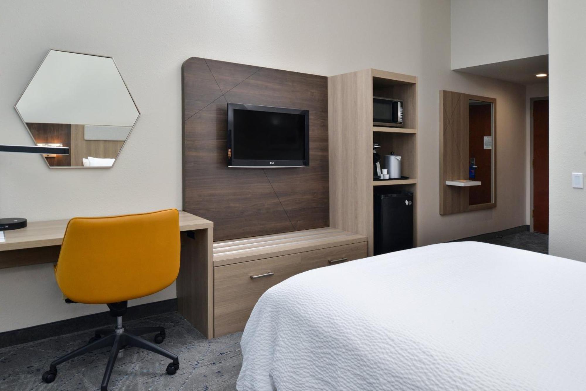 Holiday Inn Express Lewisburg - New Columbia By Ihg מראה חיצוני תמונה