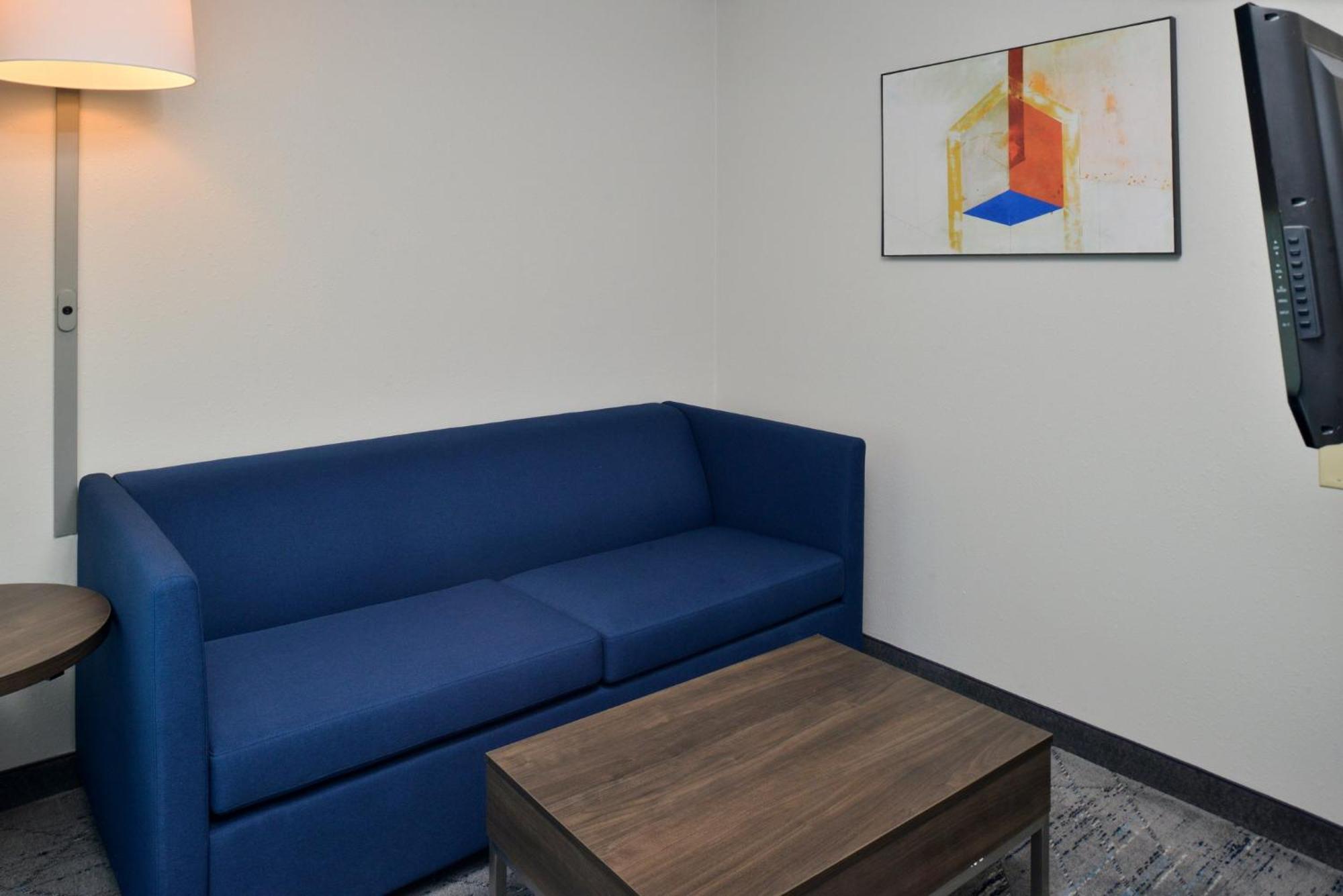 Holiday Inn Express Lewisburg - New Columbia By Ihg מראה חיצוני תמונה