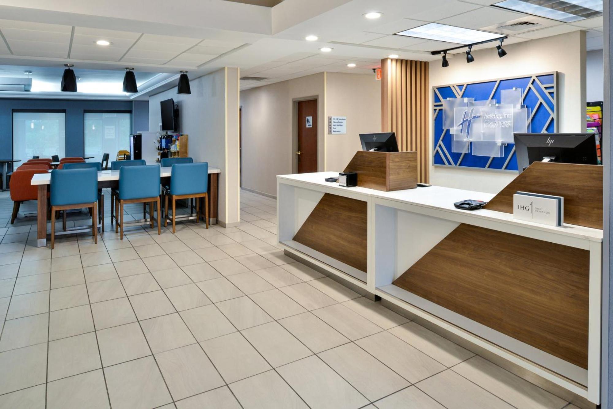 Holiday Inn Express Lewisburg - New Columbia By Ihg מראה חיצוני תמונה