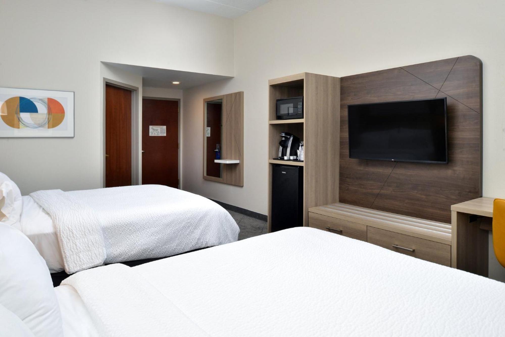 Holiday Inn Express Lewisburg - New Columbia By Ihg מראה חיצוני תמונה